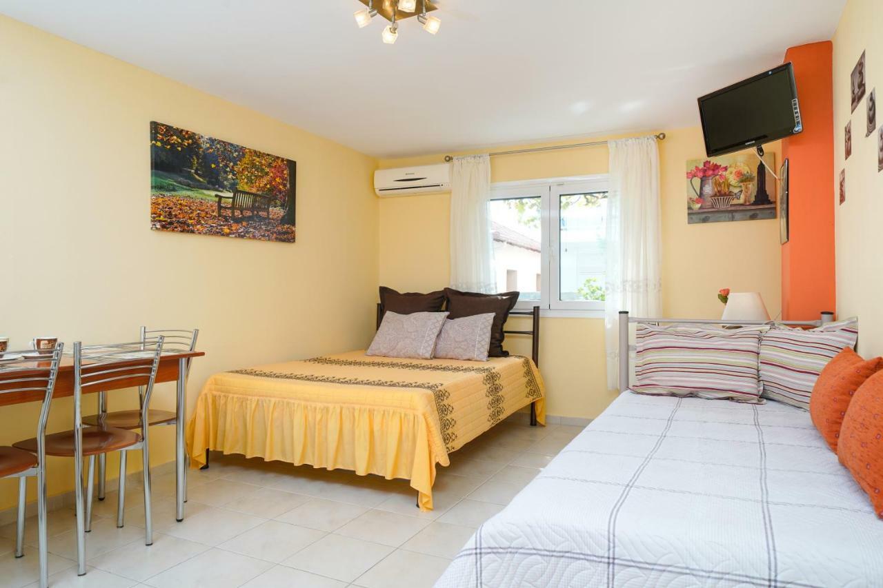 Thomas Apartments Skála Marión Kültér fotó